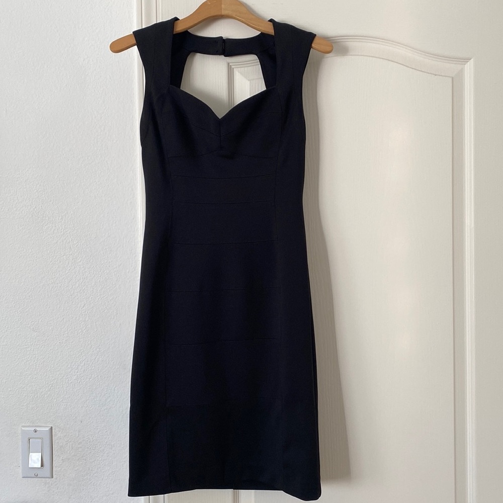 White House l Black Market black dress - size 2